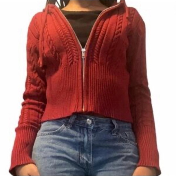 Red Cable Knit Women's Sweater - Picture 1 of 10
